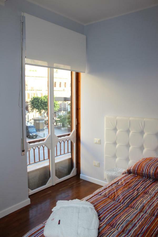 Domus Yenne Suites Cagliari Exteriér fotografie